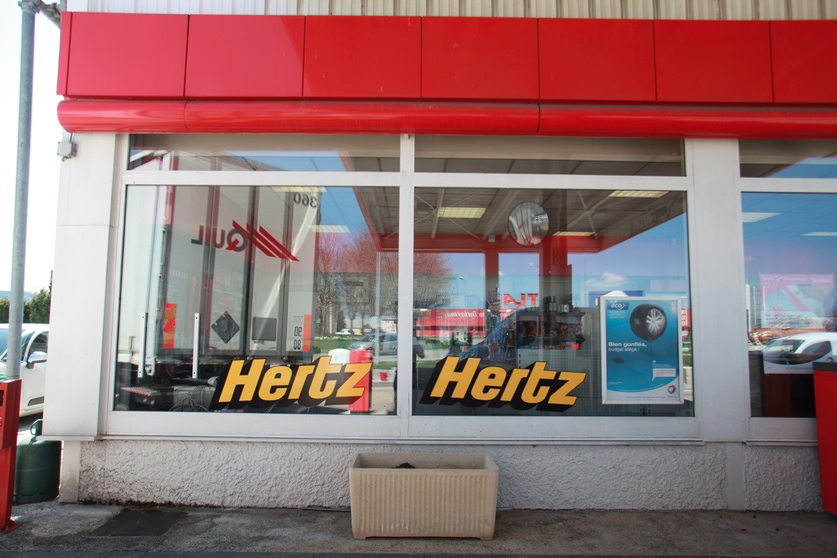 Hertz Location